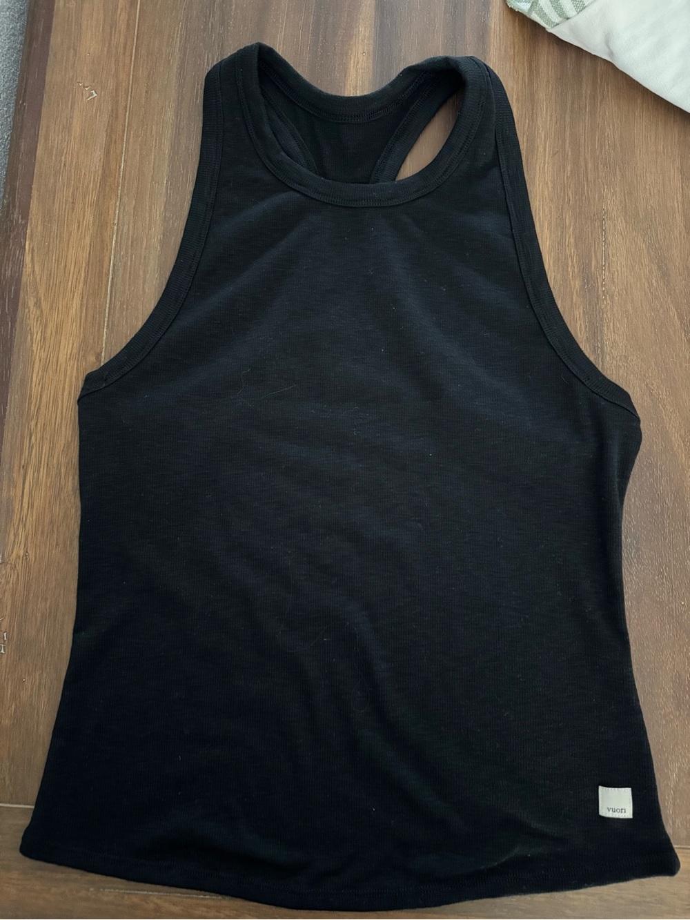 EUC Vuori tank size M